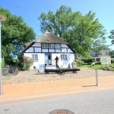 Mit Eigener Sauna In Zentraler Lage - Kurhaus Nordstrand 32 Apartment *
